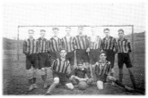 1929-MannschaftsfotoKnippPlatz