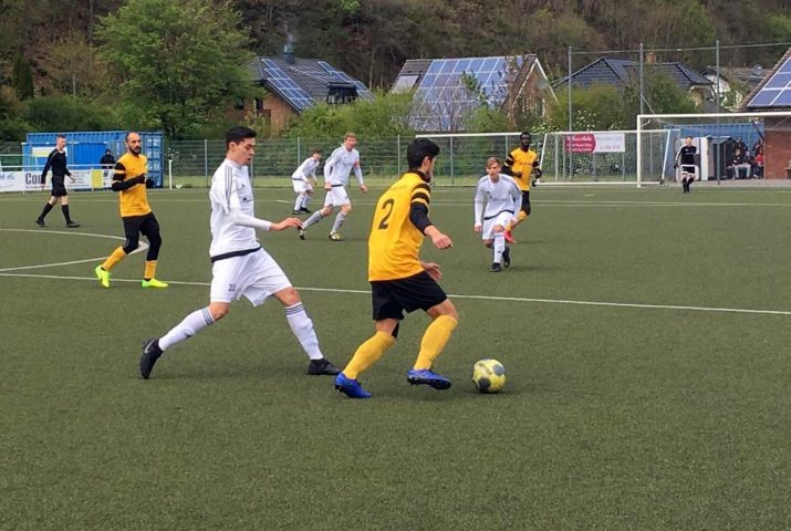 7 Punkte für Hahner Fußball-Senioren